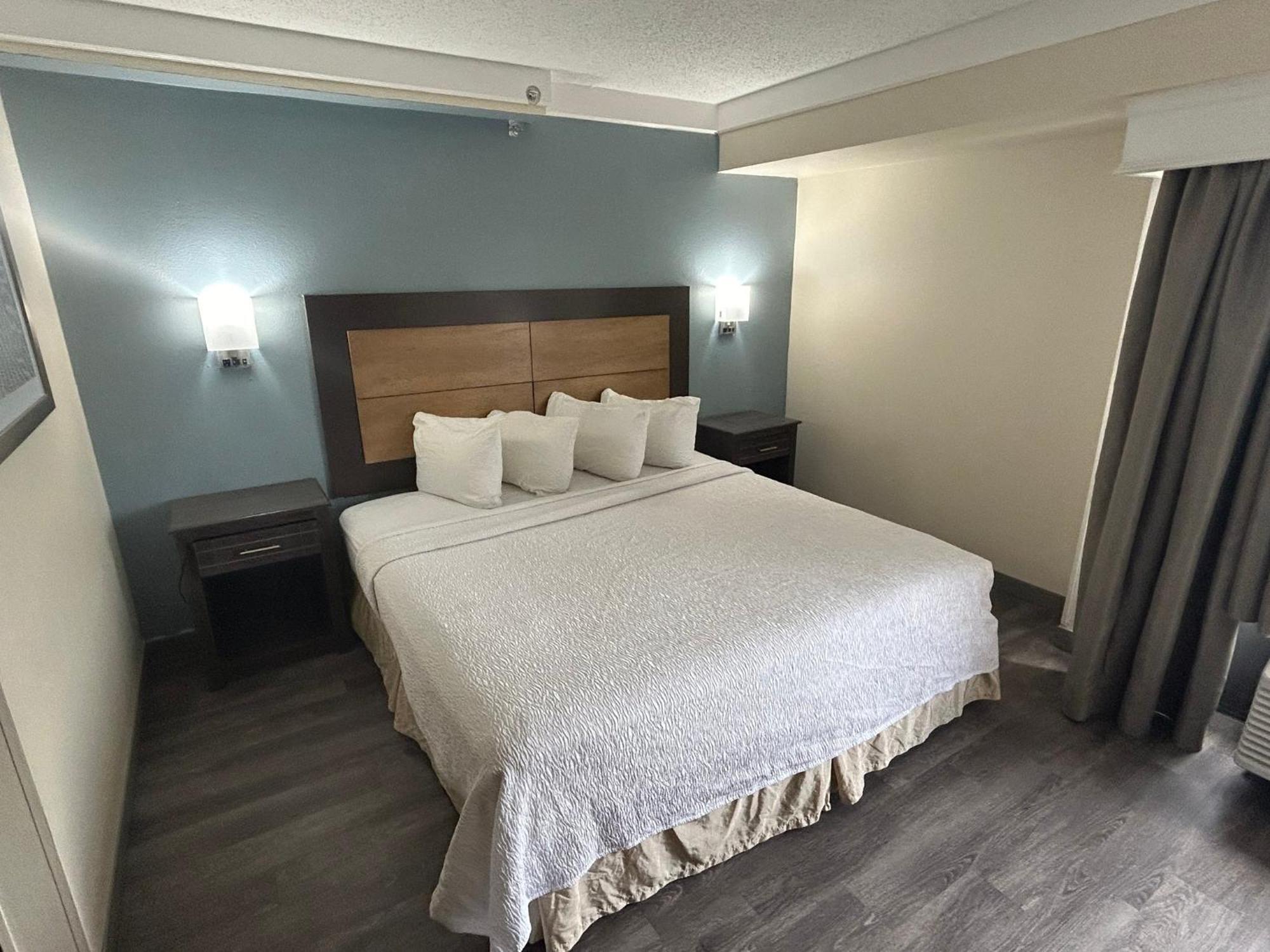 Airport Inn Форт-Маєрс Екстер'єр фото